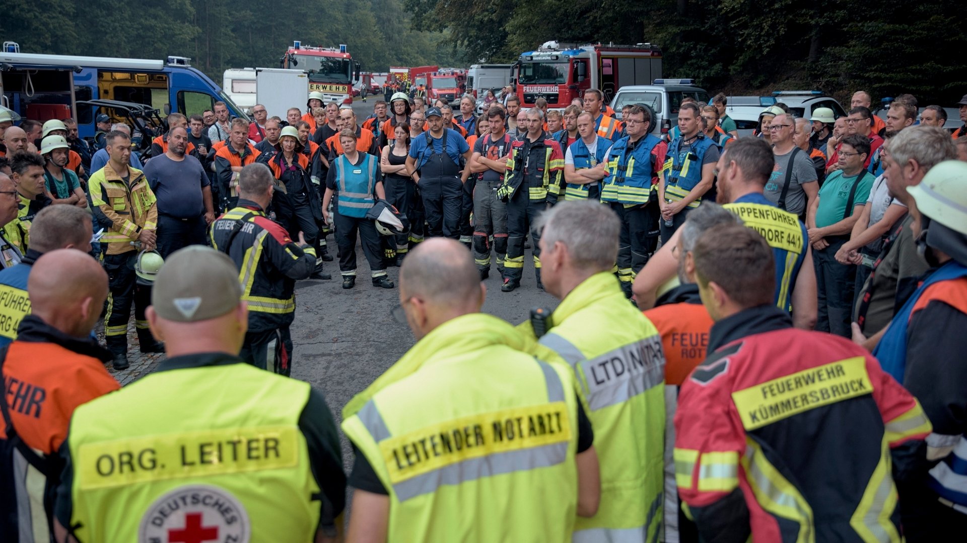 Waldbrand bei Freudenberg: BRK-Landesvorhaltung in den Einsatz entsandt