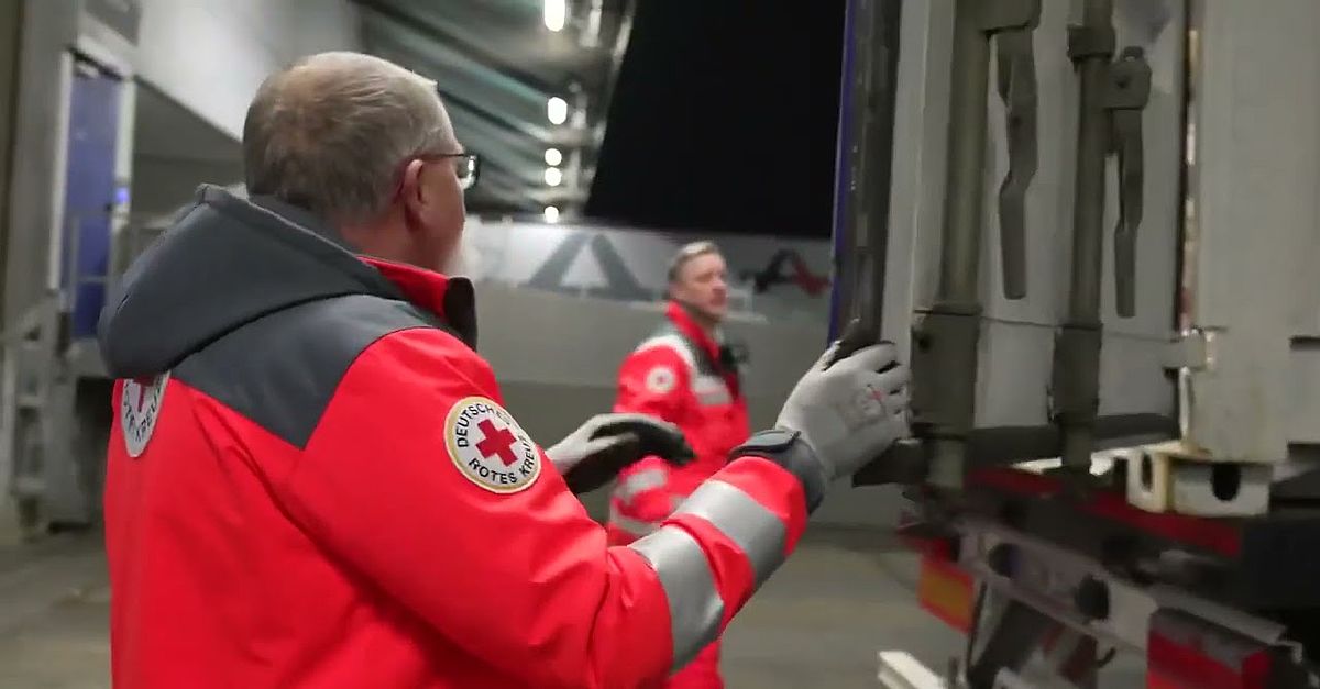 ⛑ BRK unterstützt #DRK-Hilfskonvoi mit 900 Feldbetten | #Erdbebenhilfe